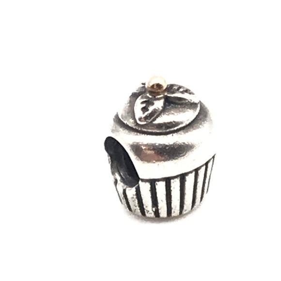 Pandora 925 14k Retired Cupcake Charm - Picture 1 of 3